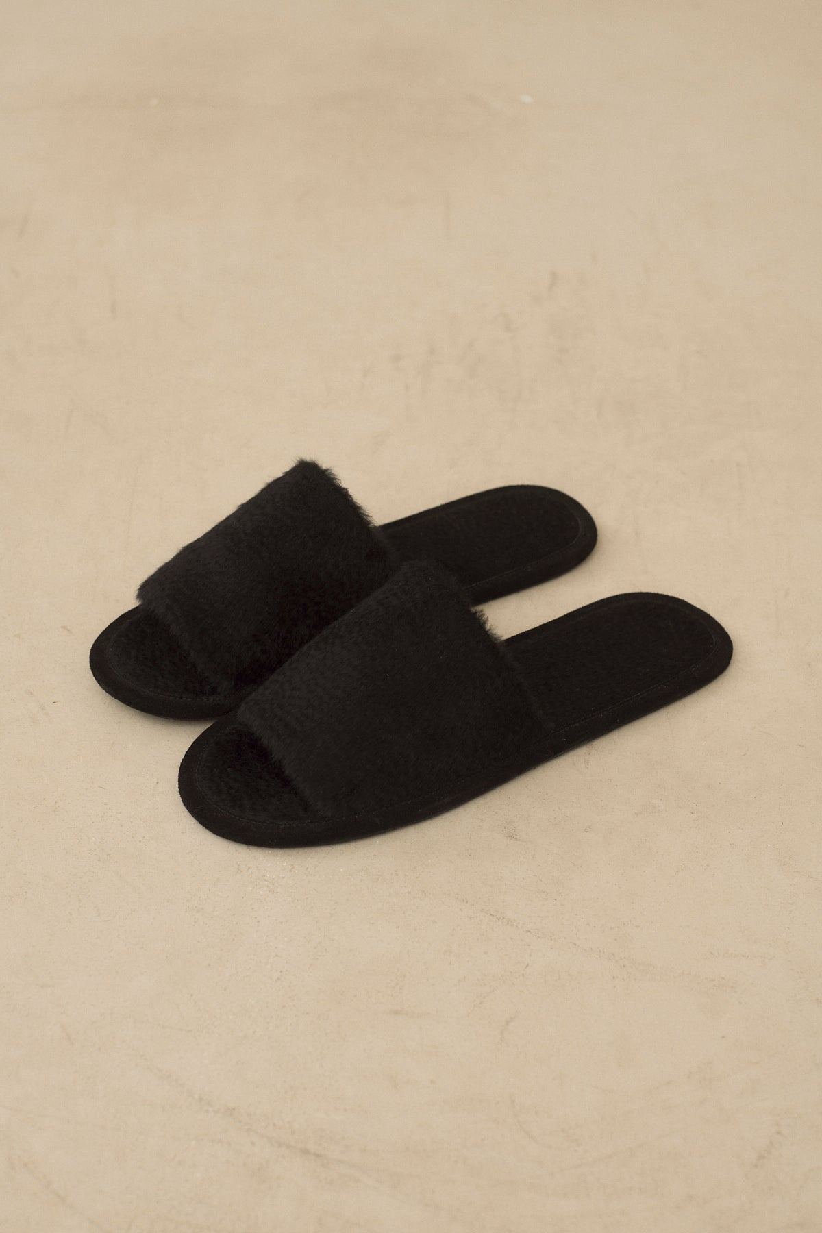 LM HPS26 SURI BRUSHED SLIPPER